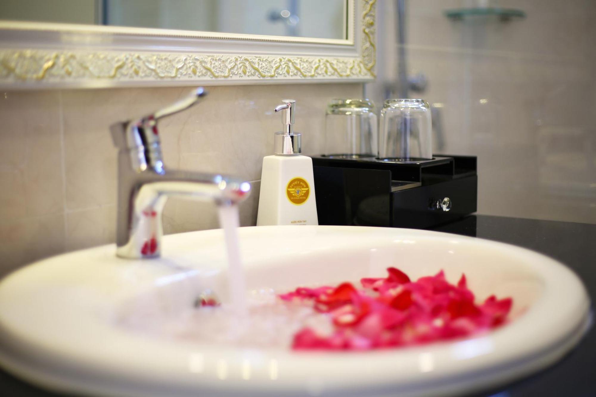 Tuyet Son Hotel Da Nang Luaran gambar