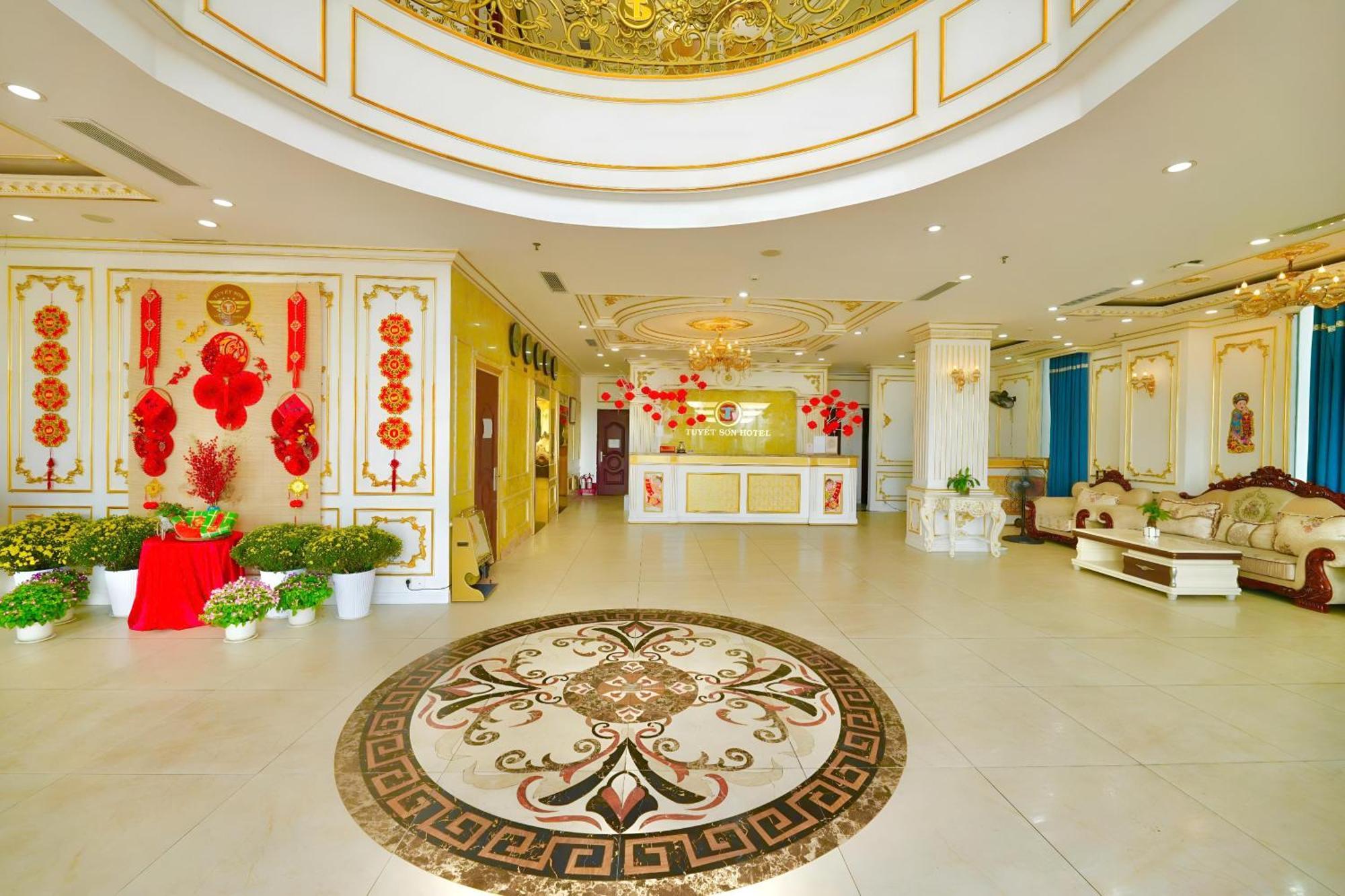 Tuyet Son Hotel Da Nang Luaran gambar
