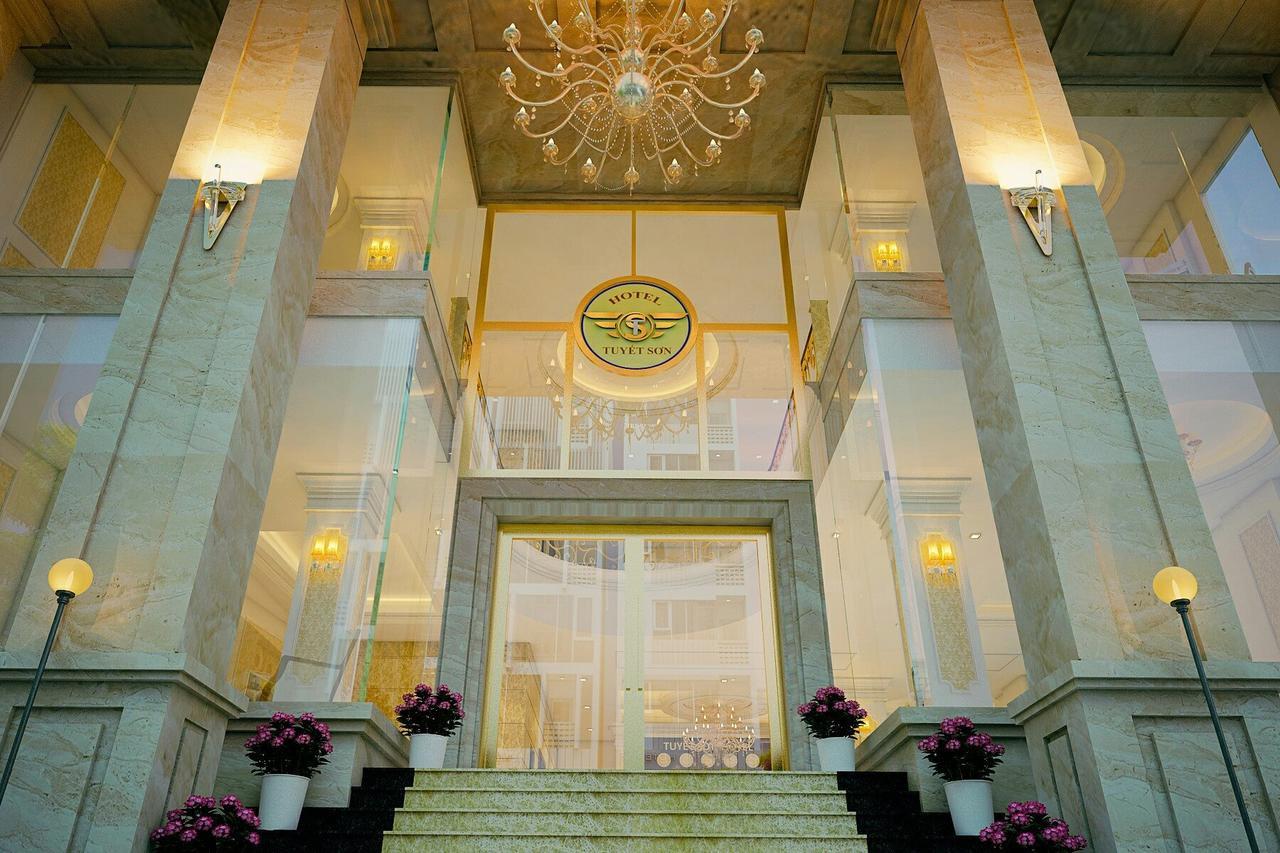 Tuyet Son Hotel Da Nang Luaran gambar